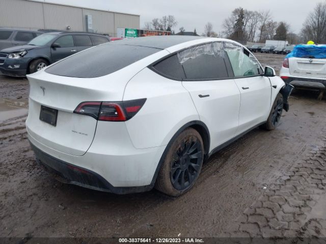 2021 TESLA MODEL Y 5YJYGDEE3MF179426 Photo 3