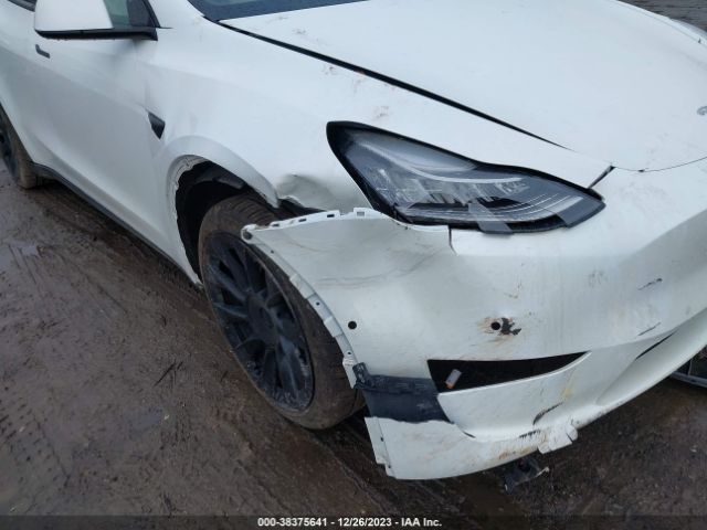 2021 TESLA MODEL Y 5YJYGDEE3MF179426 Photo 5
