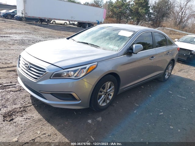 Hyundai SONATA SE 2017 5NPE24AF4HH544543 Image 2