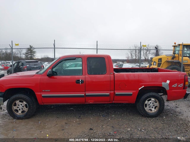 2002 CHEVROLET SILVERADO 1500 LS VIN: 2GCEK19T521156626