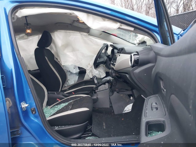 2021 NISSAN VERSA SV XTRONIC CVT VIN: 3N1CN8EV2ML829648