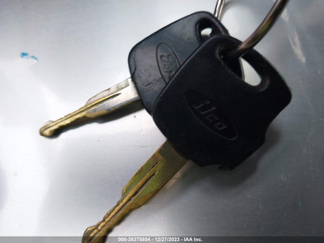2003 FORD FOCUS SE VIN: 1FAFP34Z03W254492