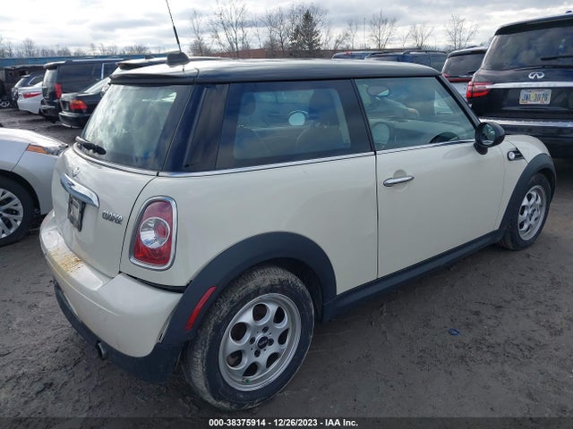 2012 MINI COOPER WMWSU3C51CT257304 Photo 3