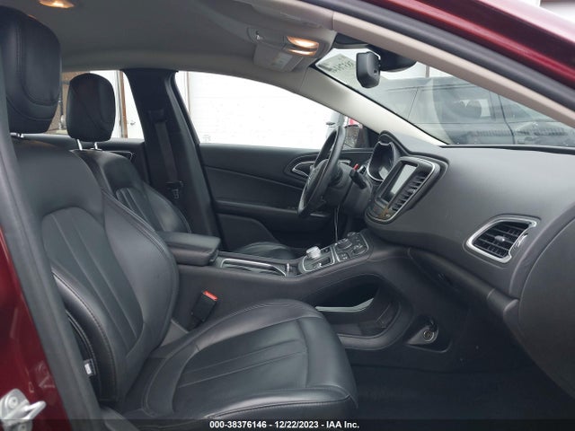 Chrysler 200 Limited Platinum 2016 1C3CCCAB4GN180395 Image 5