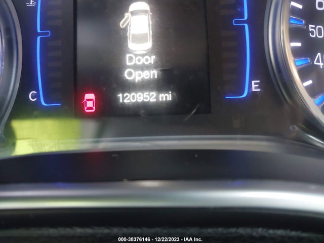 Chrysler 200 Limited Platinum 2016 1C3CCCAB4GN180395 Image 7