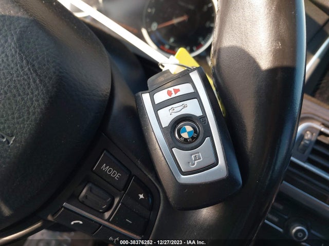 BMW 740I 2014 WBAYA6C59ED144654 Image 11