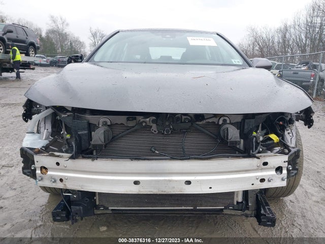 2021 TOYOTA CAMRY LE VIN: 4T1C11AK3MU528657