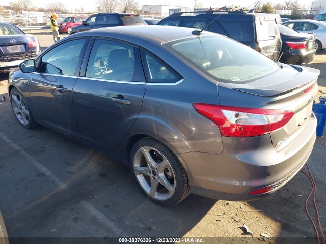 38376326 :رقم المزاد ، 1FAHP3J29CL443398 vin ، 2012 Ford Focus Titanium مزاد بيع