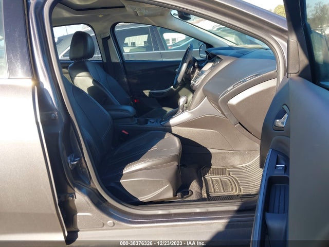 38376326 :رقم المزاد ، 1FAHP3J29CL443398 vin ، 2012 Ford Focus Titanium مزاد بيع