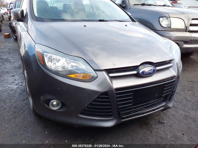 38376326 :رقم المزاد ، 1FAHP3J29CL443398 vin ، 2012 Ford Focus Titanium مزاد بيع