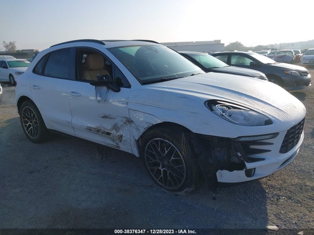 2018 PORSCHE MACAN WP1AB2A54JLB38109 Photo 0
