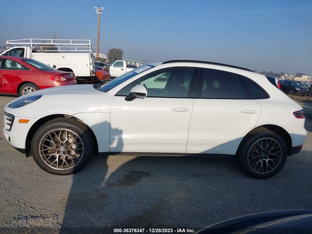 WP1AB2A54JLB38109 Porsche MACAN S