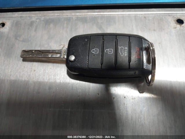 KIA SOUL + 2016 KNDJP3A52G7298516 Image 11