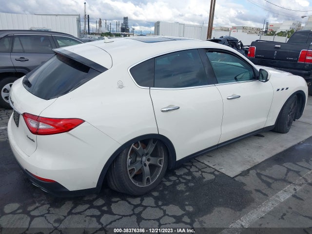 ZN661XUA4JX278992 Maserati Levante