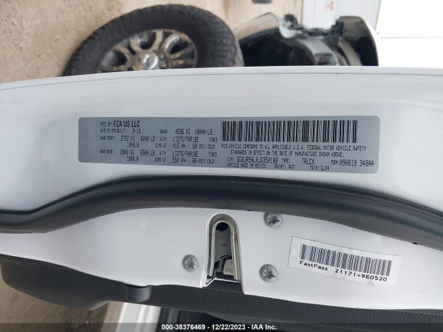 3C6UR5NL0JG350188 RAM 2500 Laramie Mega Cab 4x4 6'4 Box