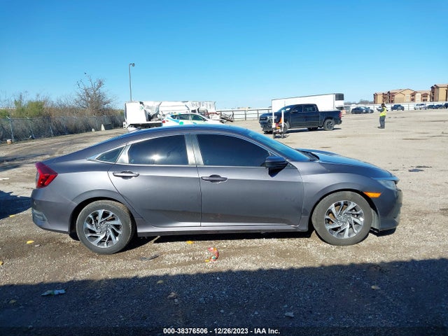 Honda CIVIC EX 2018 2HGFC2F76JH532899 Image 13
