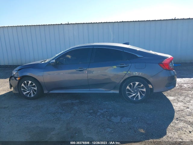 Honda CIVIC EX 2018 2HGFC2F76JH532899 Image 14
