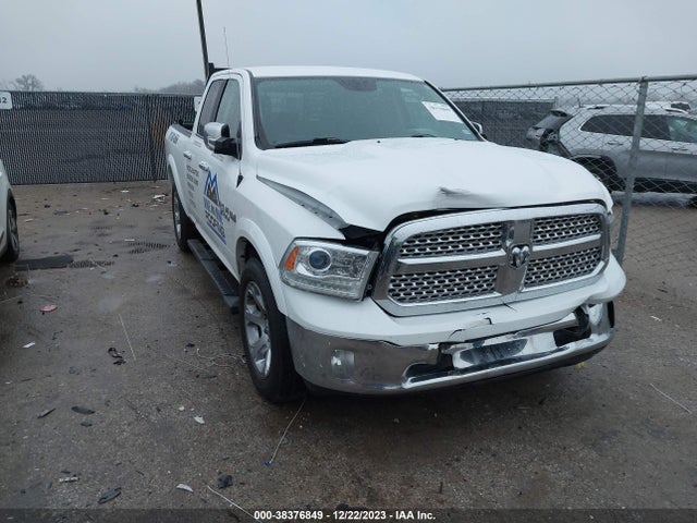 RAM 1500 Laramie Quad Cab 4x2 6'4 Box 2017 1C6RR6JT6HS645560 zdjęcie główne