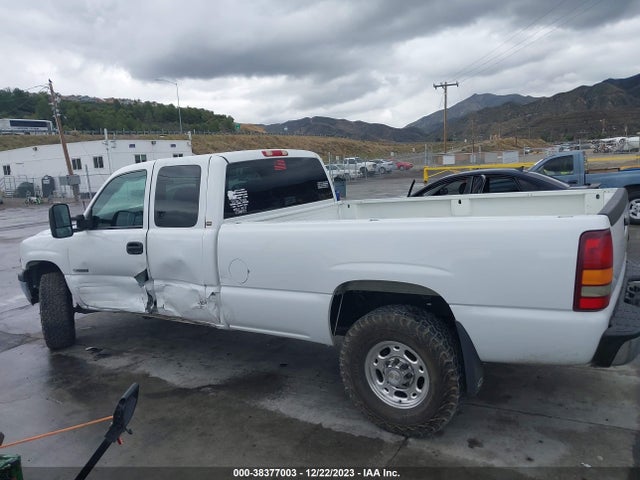 2000 CHEVROLET SILVERADO 2500 VIN: 1GCGC29U2YE415911