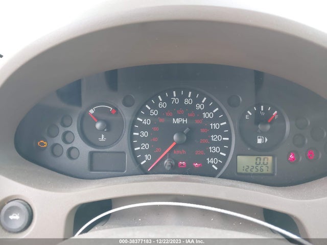 2005 FORD FOCUS ZX4 VIN: 1FAFP34N85W112004