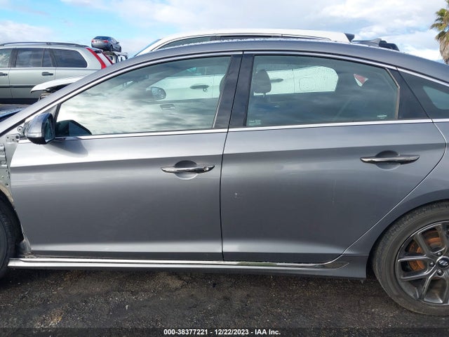 2018 HYUNDAI SONATA SPORT 2.0T VIN: 5NPE34AB5JH683337