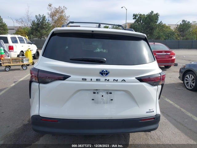 2023 TOYOTA SIENNA XLE VIN: 5TDYRKEC6PS138592