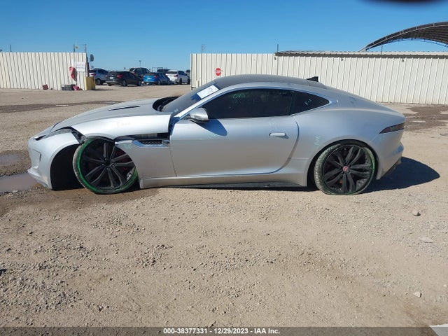Jaguar F-TYPE R 2015 SAJWA6DA7FMK15827 Image 15