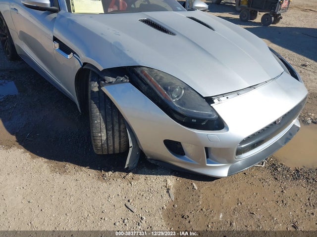 Jaguar F-TYPE R 2015 SAJWA6DA7FMK15827 Image 12