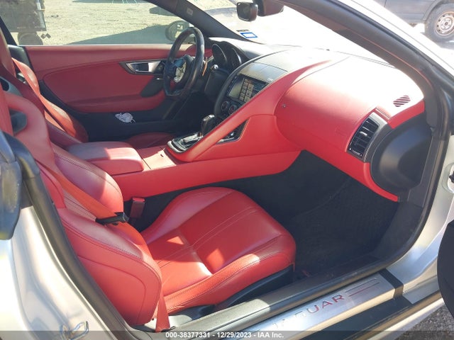 2015 JAGUAR F-TYPE SAJWA6DA7FMK15827 Photo 4