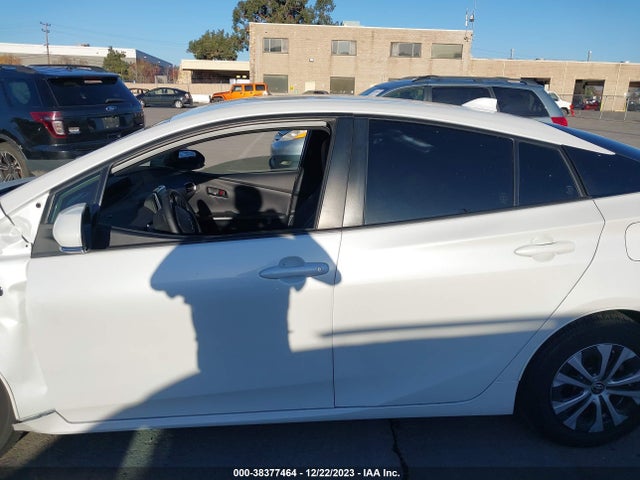 2021 TOYOTA PRIUS PRIME XLE VIN: JTDKAMFP7M3196718