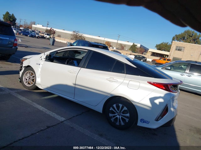 2021 TOYOTA PRIUS PRIME XLE VIN: JTDKAMFP7M3196718