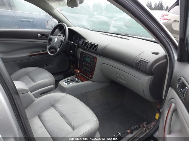 Продажа на аукционе авто 2003 Volkswagen Passat Glx, vin: WVWWH63B23E466197, номер лота: 38377484