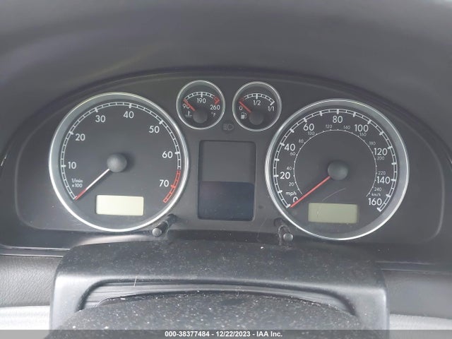 Продажа на аукционе авто 2003 Volkswagen Passat Glx, vin: WVWWH63B23E466197, номер лота: 38377484