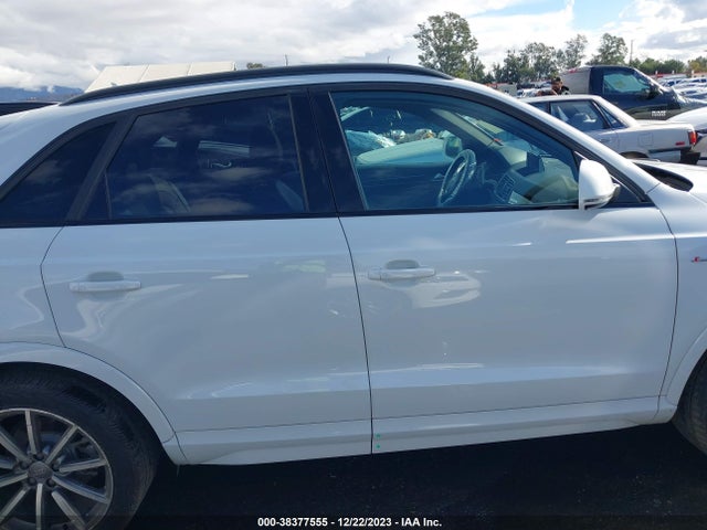 WA1JCCFS0JR012209 Audi Q3 2.0t Premium/2.0t Sport Premium