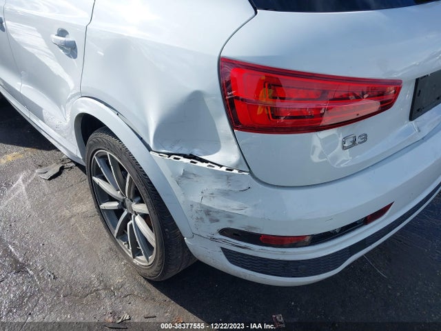 WA1JCCFS0JR012209 Audi Q3 2.0t Premium/2.0t Sport Premium