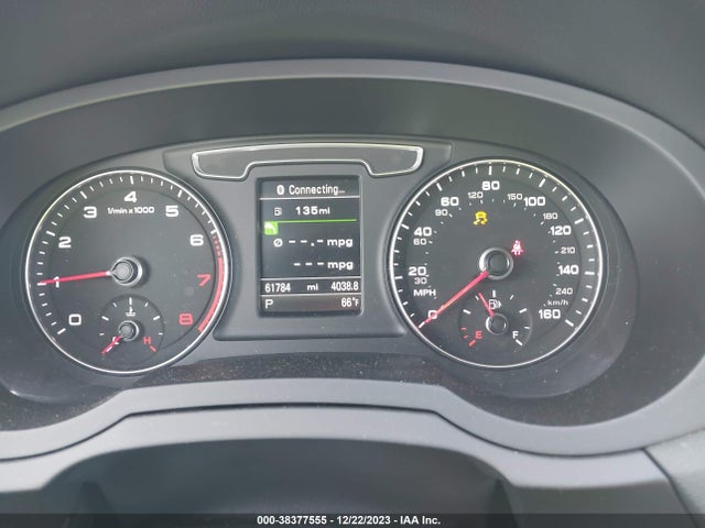 WA1JCCFS0JR012209 Audi Q3 2.0t Premium/2.0t Sport Premium