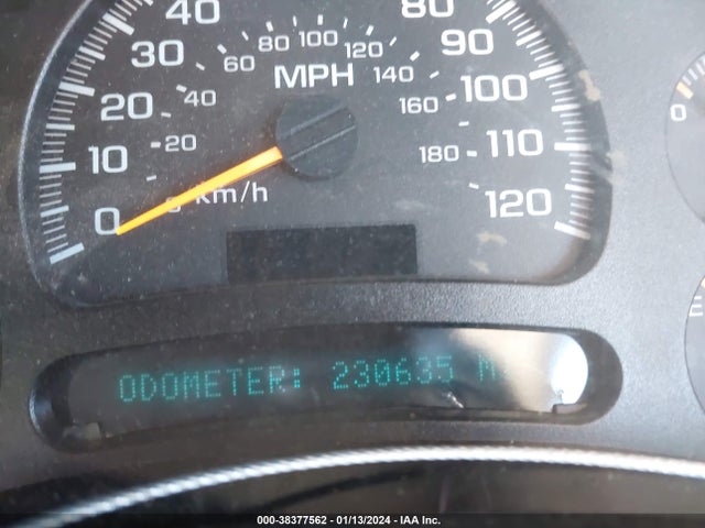 2005 CHEVROLET SILVERADO 1500 WORK TRUCK VIN: 1GCEC14X05Z358454