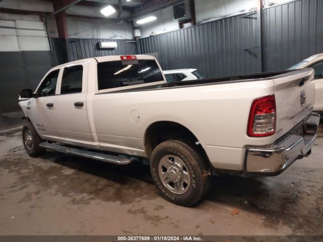 3C6UR5HJ1NG354542 RAM 2500