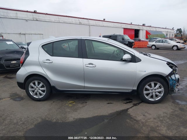 Toyota Prius C Four/one/three/two 2017 JTDKDTB30H1591040 Image 14