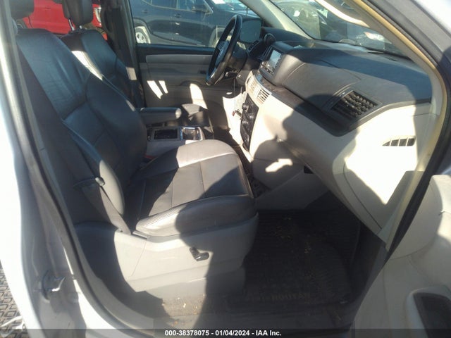 2010 VOLKSWAGEN ROUTAN SEL PREMIUM VIN: 2V4RW6DX4AR333394