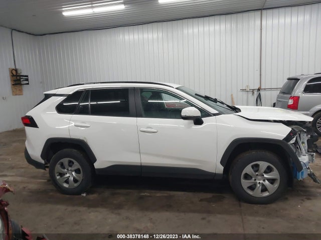 2020 TOYOTA RAV4 LE VIN: 2T3G1RFVXLC105004