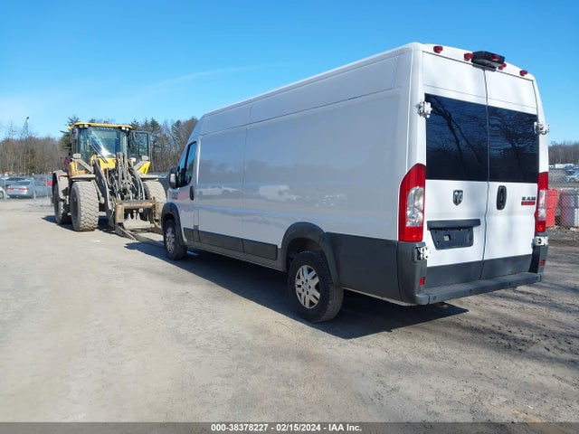 3C6URVJG2JE161983 RAM Promaster 3500 Cargo Van High Roof 159 Wb Ext