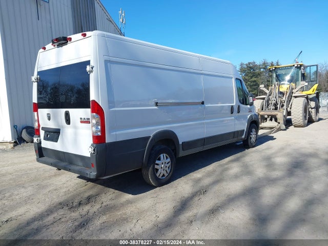 3C6URVJG2JE161983 RAM Promaster 3500 Cargo Van High Roof 159 Wb Ext