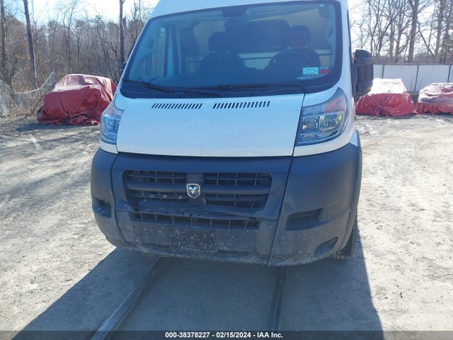 3C6URVJG2JE161983 RAM Promaster 3500 Cargo Van High Roof 159 Wb Ext
