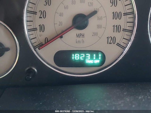 2003 CHRYSLER TOWN & COUNTRY LIMITED VIN: 2C8GP64L63R216574