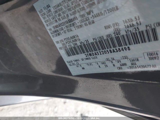 2005 FORD FREESTAR SEL VIN: 2FMDA52205BA38498
