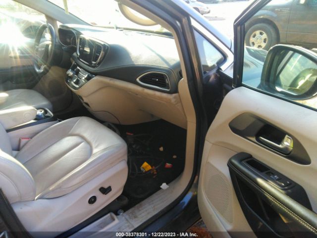 2C4RC1L7XMR596193 Chrysler Pacifica Hybrid Touring L