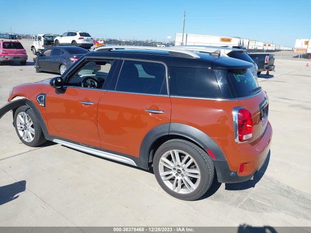 2018 MINI COUNTRYMAN WMZYT3C33J3E00008 Photo 2