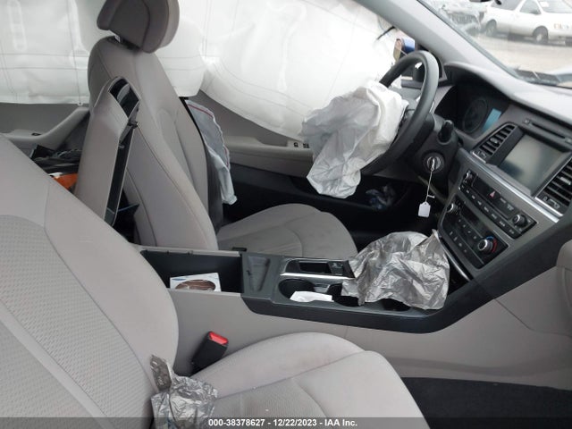2016 HYUNDAI SONATA SE VIN: 5NPE24AF9GH330162