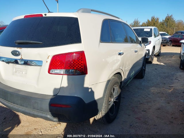 2012 KIA SORENTO LX V6 VIN: 5XYKT4A26CG215629